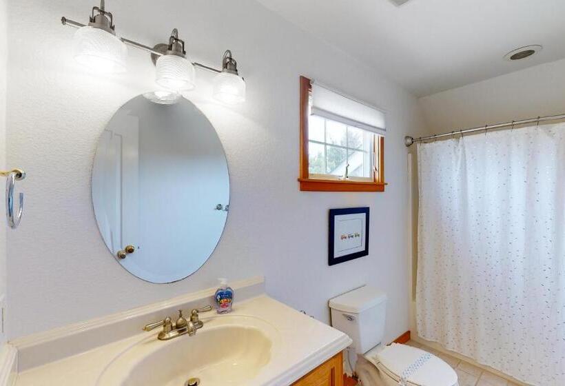 בית מלון כפרי Sea Tower 113