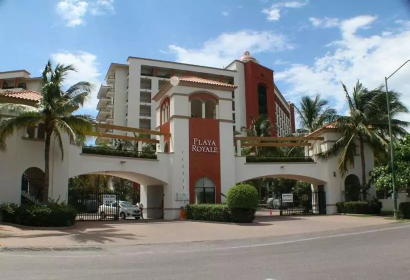 2 Bed 2 Bath, Plus One Den At Playa Royale Condo 3508, Free Wifi