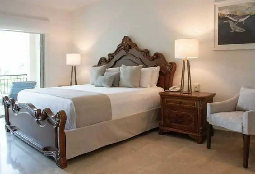 2 Bed 2 Bath, Plus One Den At Playa Royale Condo 3508, Free Wifi