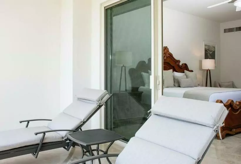 2 Bed 2 Bath, Plus One Den At Playa Royale Condo 3508, Free Wifi