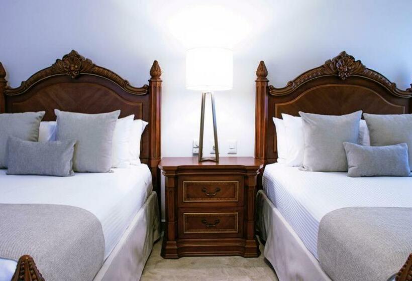 2 Bed 2 Bath, Plus One Den At Playa Royale Condo 3508, Free Wifi