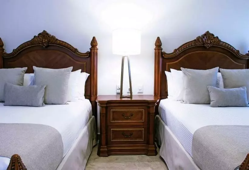 2 Bed 2 Bath, Plus One Den At Playa Royale Condo 3508, Free Wifi