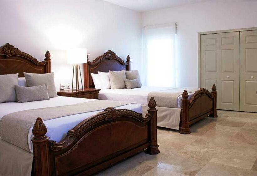 2 Bed 2 Bath, Plus One Den At Playa Royale Condo 3508, Free Wifi