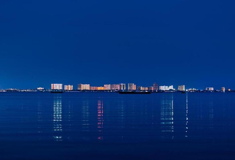 호텔 Bayside Resort 38047 Boxwood Terrace #101