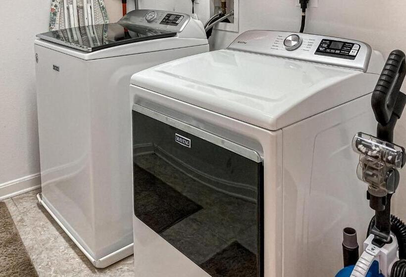 호텔 Bayside Resort 38047 Boxwood Terrace #101