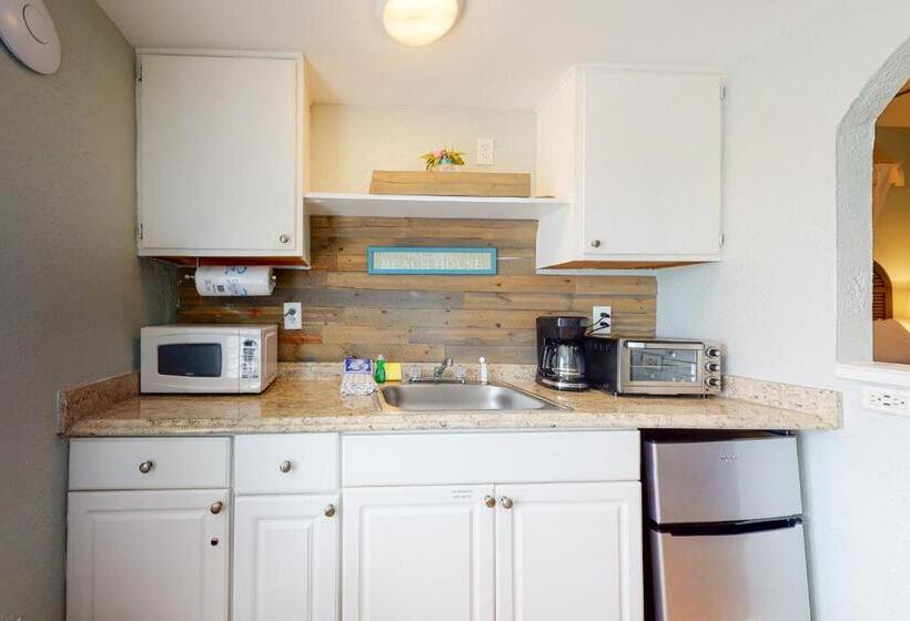 هتل Beachview 321