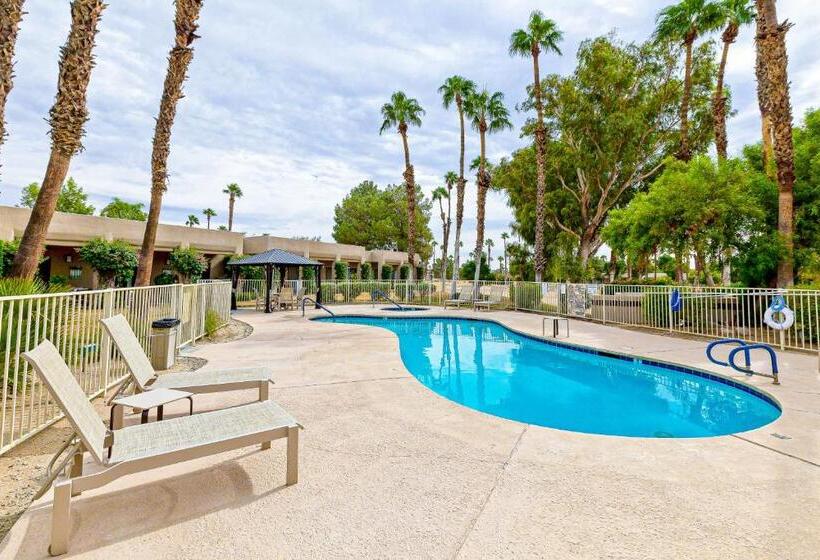 ホテル Desert Oasis On Private Golf Course Permit# Blic 000,133 2021