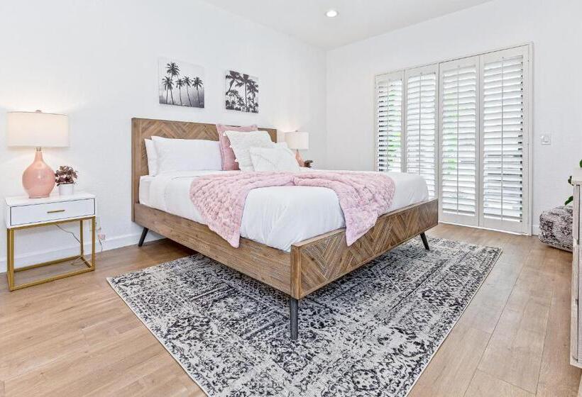 ホテル Desert Oasis On Private Golf Course Permit# Blic 000,133 2021