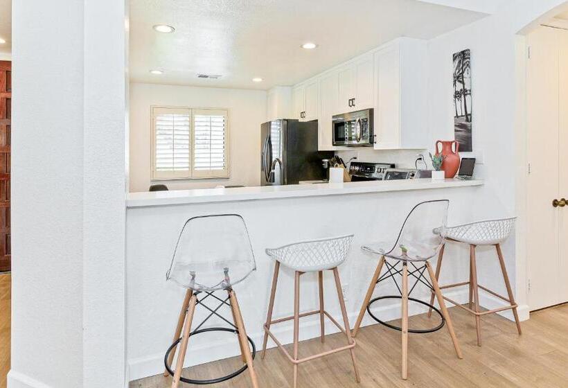 ホテル Desert Oasis On Private Golf Course Permit# Blic 000,133 2021