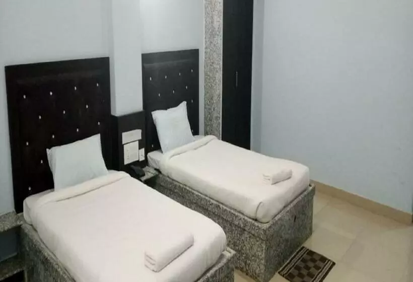 Hotelli Glory Grand, Rajgir