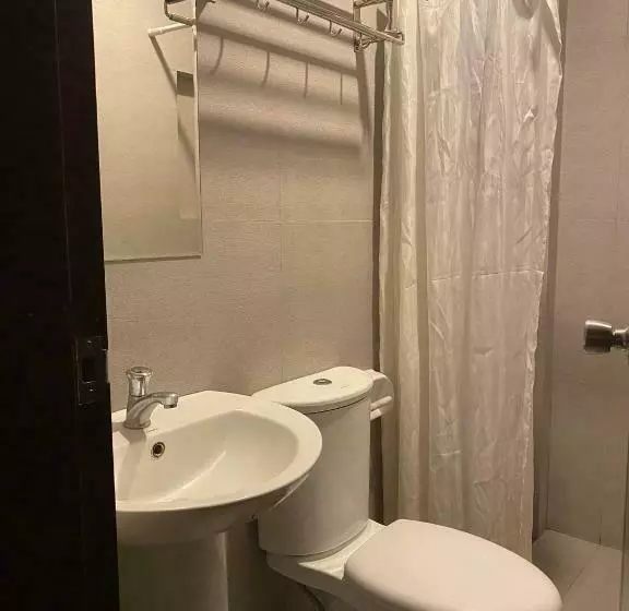 هتل Travelers Inn Matina