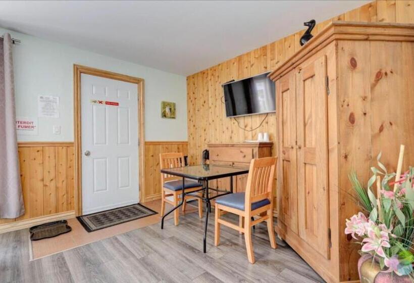 فندق على الطريق Hébergement Chez Le D