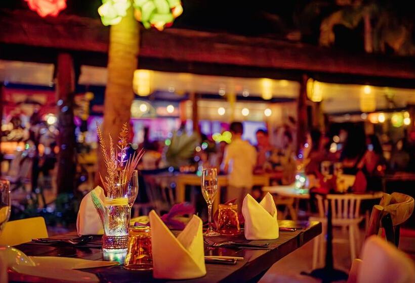 Oaga Art Resort Maldives Greatest All Inclusive