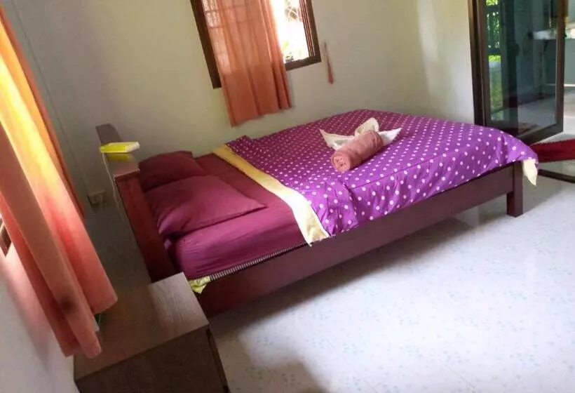 Majatalo Chalisa Bukit House Lanta