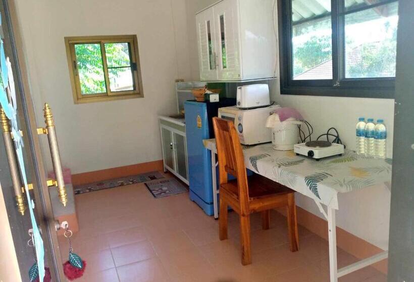 بنسيون Chalisa Bukit House Lanta