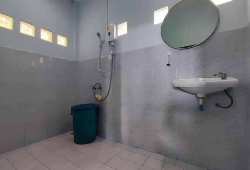 بنسيون Chalisa Bukit House Lanta