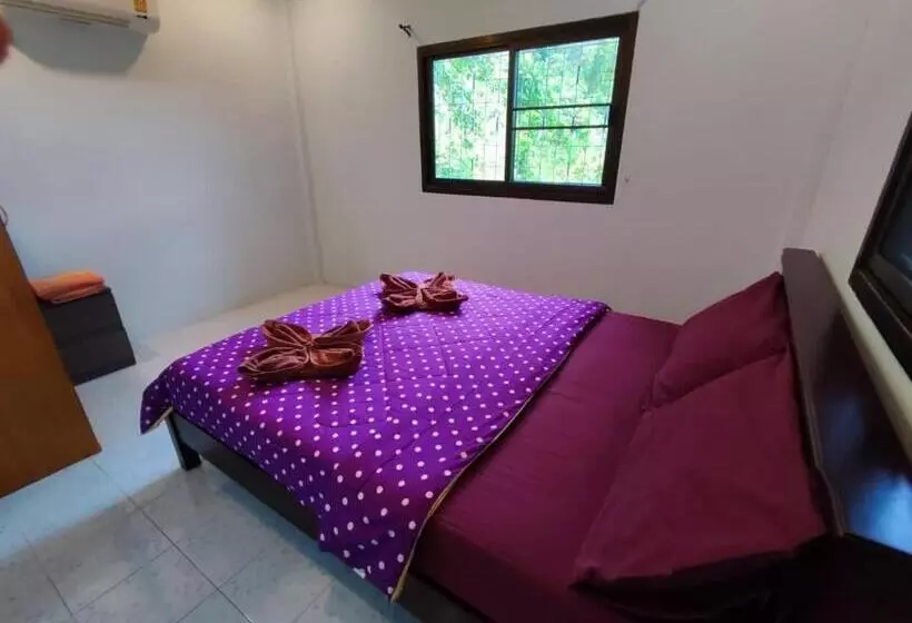 Majatalo Chalisa Bukit House Lanta