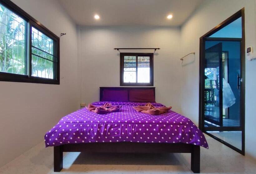 بنسيون Chalisa Bukit House Lanta