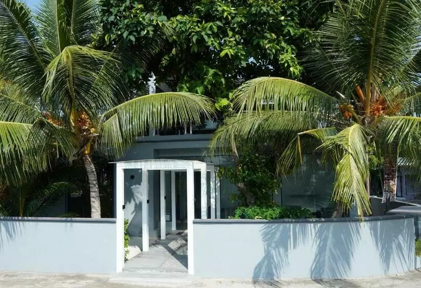 پانسیون Moonshell Residence