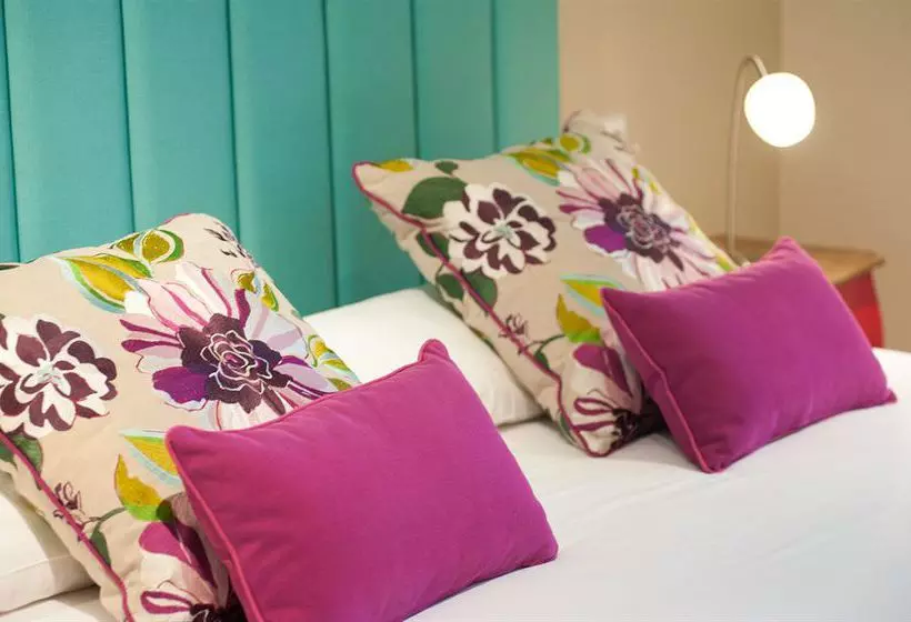 تختخواب و صبحانه Bed&Breakfast Casa con Estilo Bruc