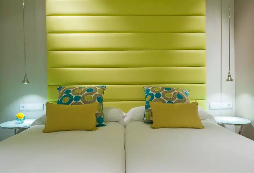 تختخواب و صبحانه Bed&Breakfast Casa con Estilo Bruc