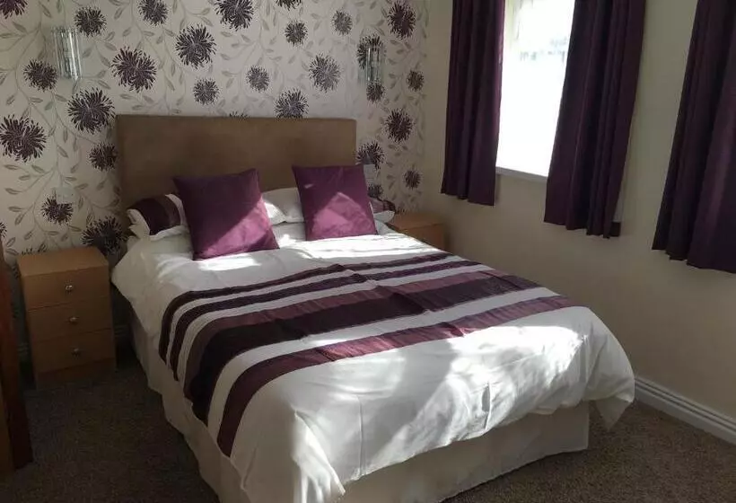 Aamiaismajoitus (B&B) Camelot House