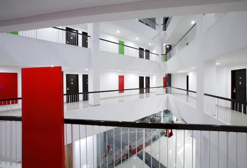 Amaris Hotel Karawang