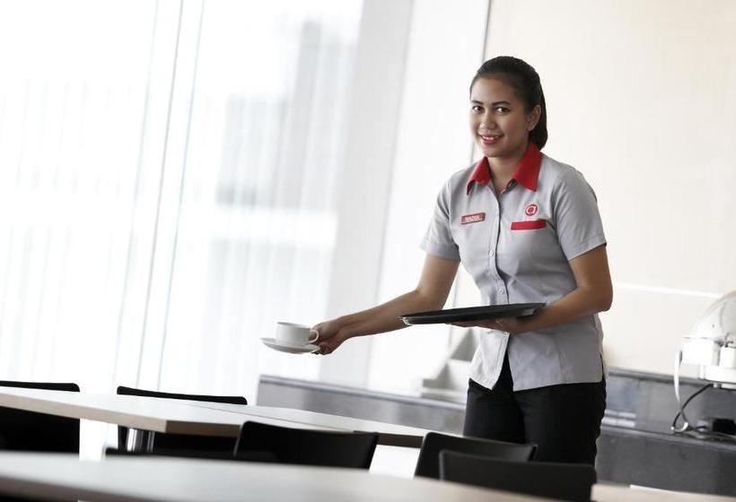 Amaris Hotel Karawang