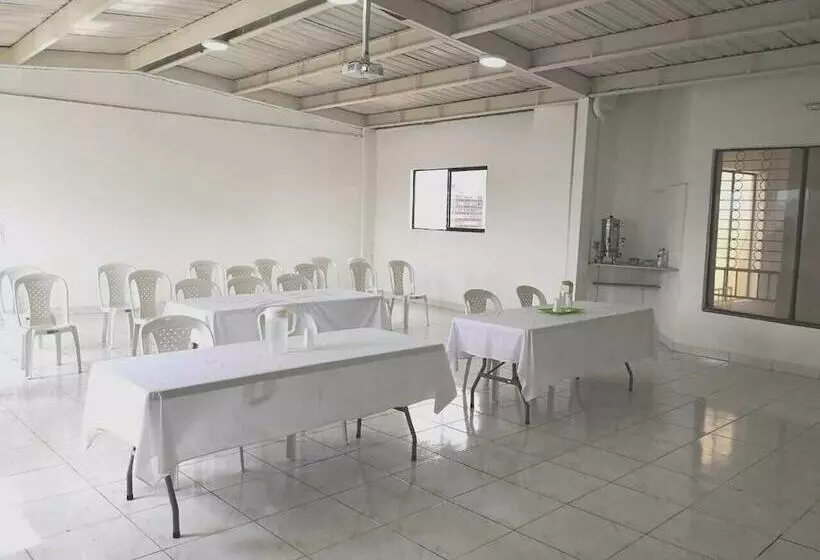 فندق Nuevo Samaritano