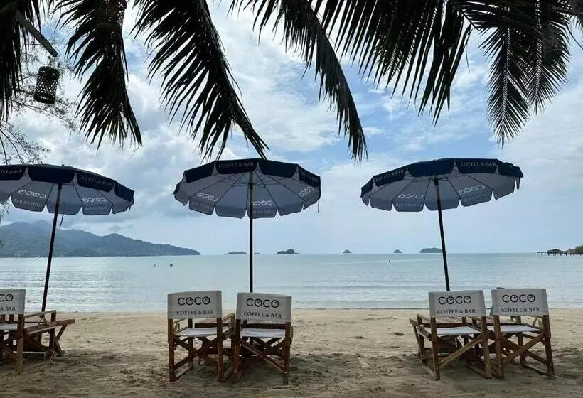 Hotelli Coconut Beach Resort, Koh Chang