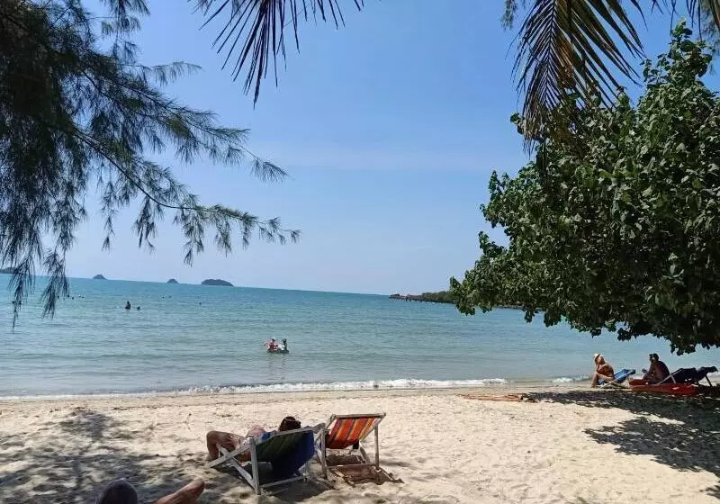 Hotelli Coconut Beach Resort, Koh Chang