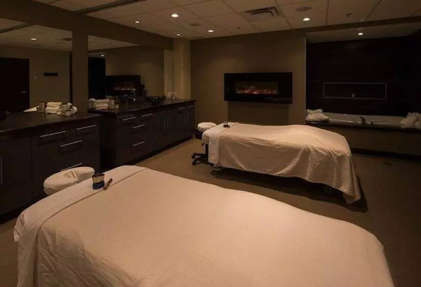 فندق Copper Point Resort