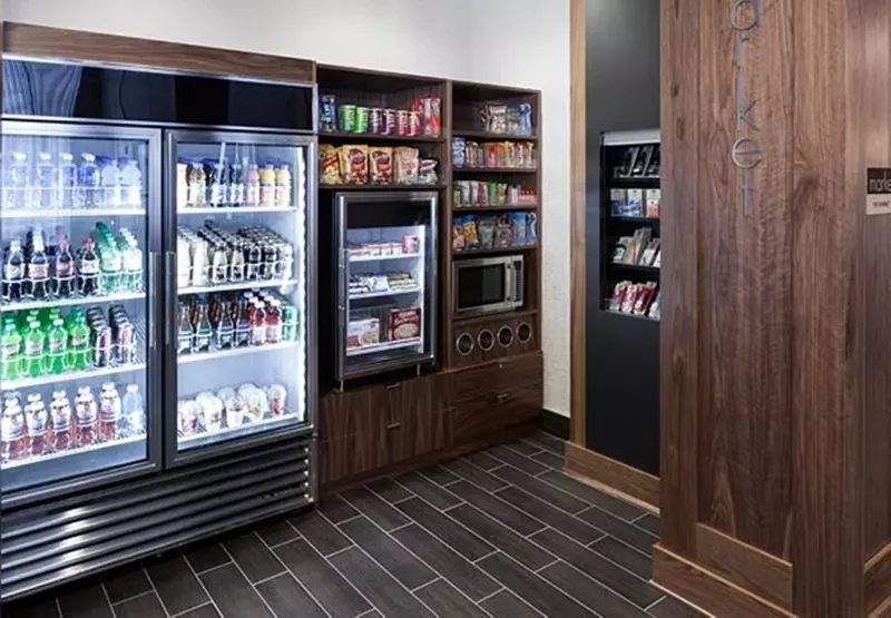 Отель Courtyard By Marriott Richmond Downtown