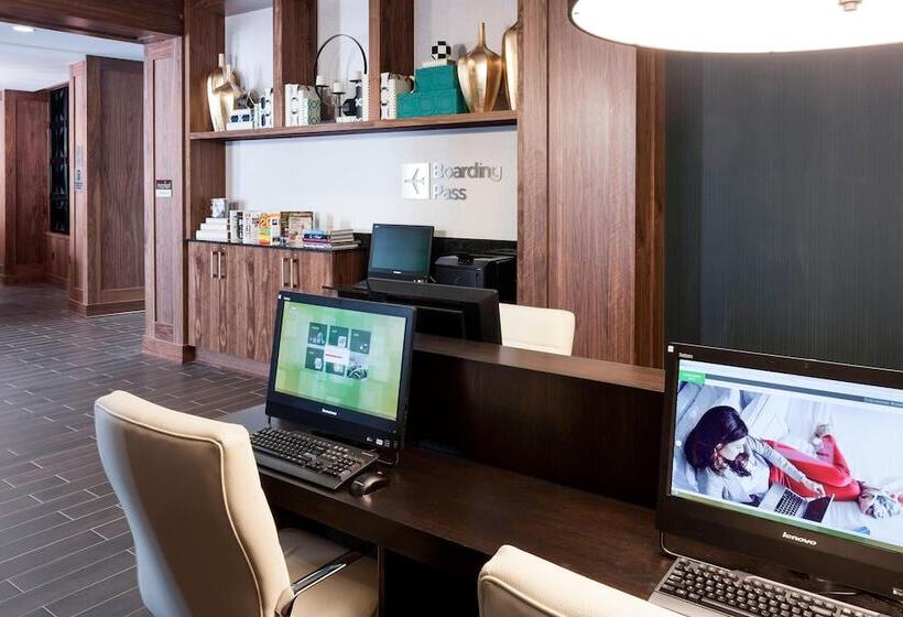 호텔 Courtyard By Marriott Richmond Downtown