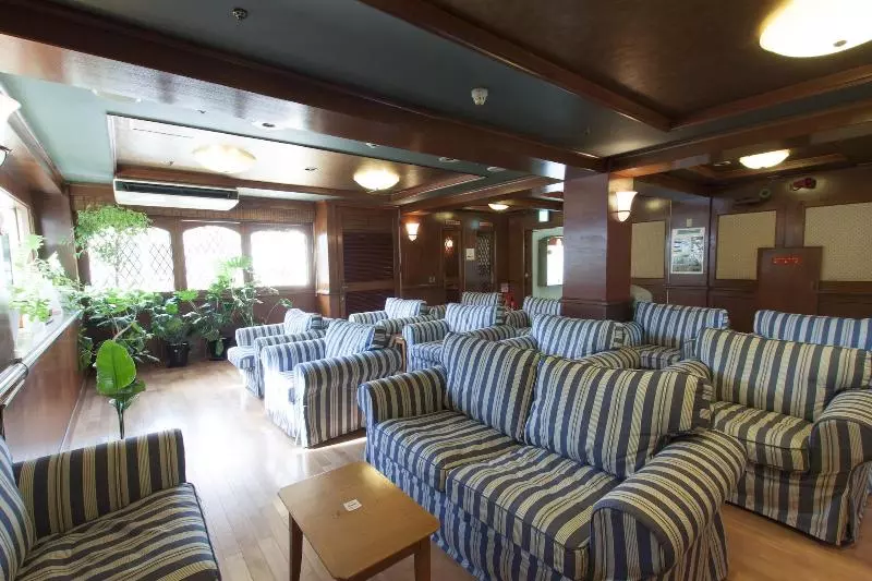 Капсульный Oтель Capsule Inn Osaka