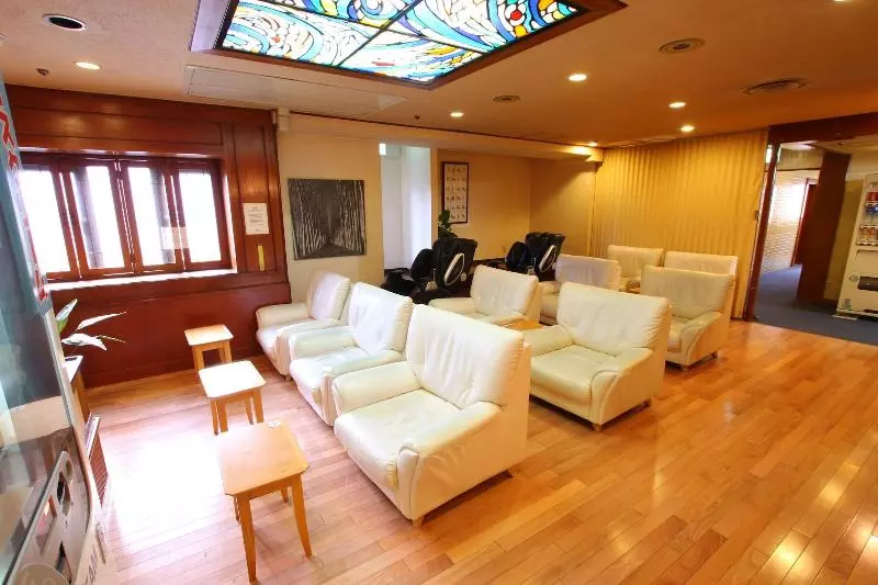 Капсульный Oтель Capsule Inn Osaka