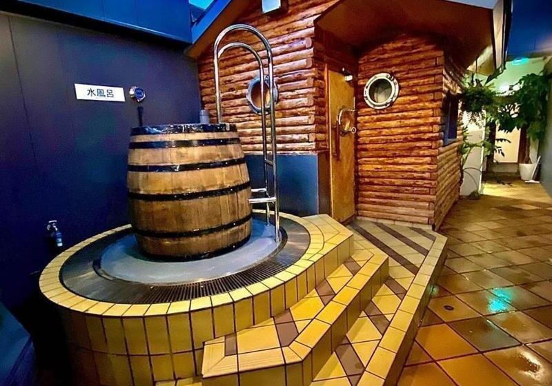 Капсульный Oтель Capsule Inn Osaka