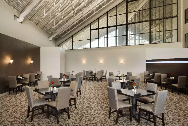 호텔 Holiday Inn   Bloomington   Normal, An Ihg