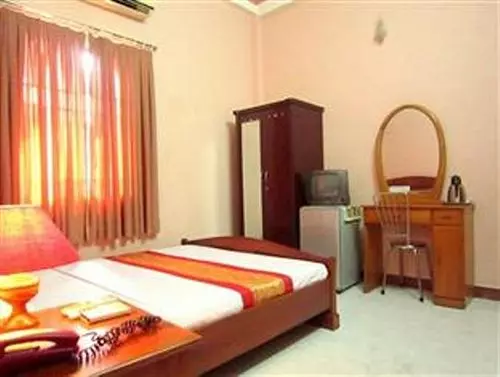 هتل Collection O Madam Cuc