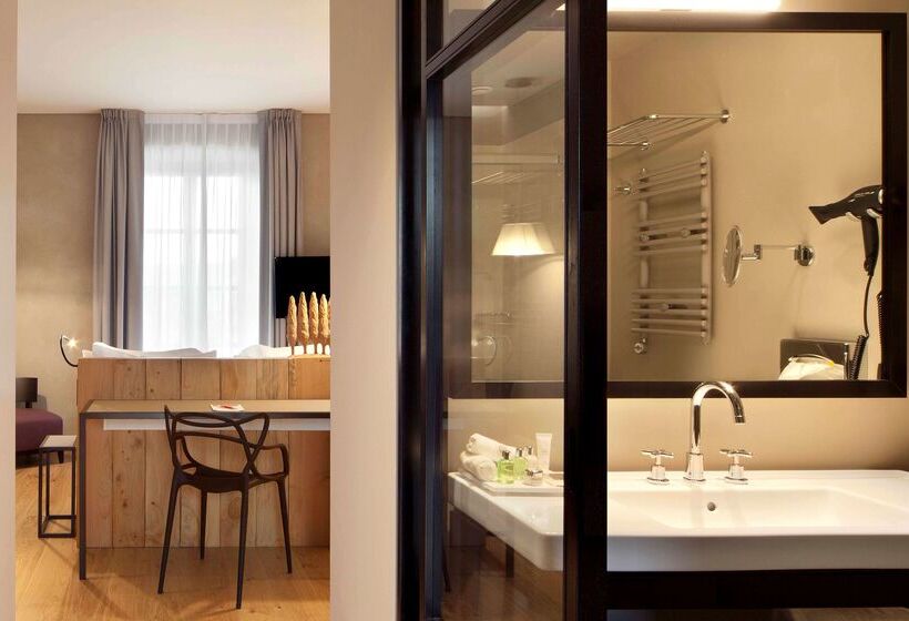 هتل NH Collection Torino Piazza Carlina