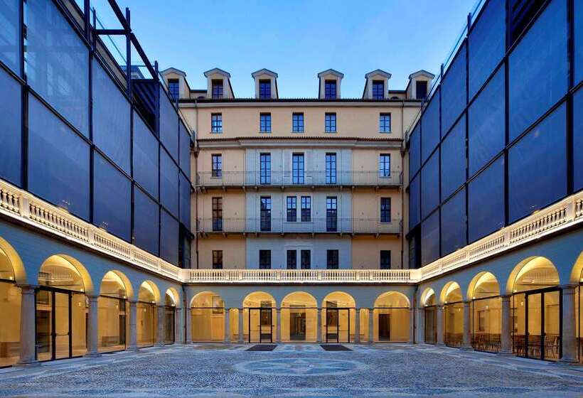 هتل NH Collection Torino Piazza Carlina