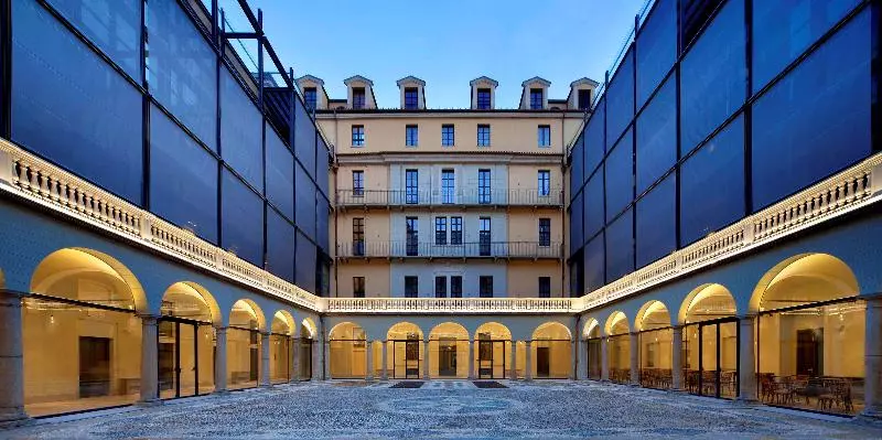 فندق NH Collection Torino Piazza Carlina