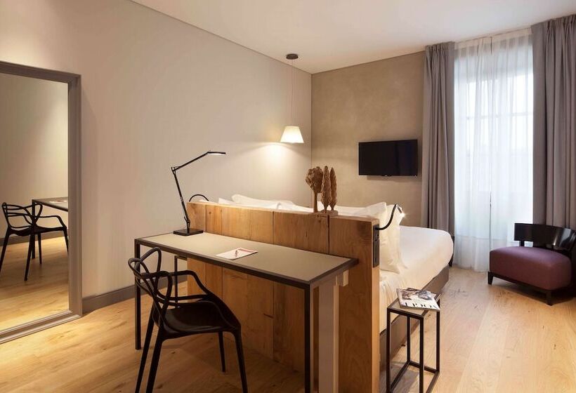 هتل NH Collection Torino Piazza Carlina