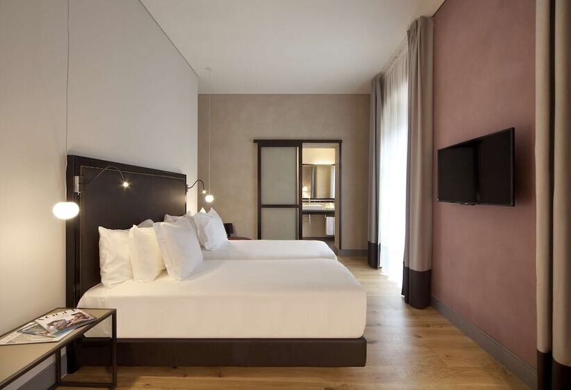 هتل NH Collection Torino Piazza Carlina