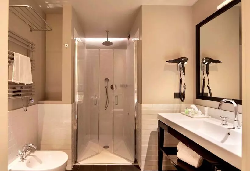 فندق NH Collection Torino Piazza Carlina