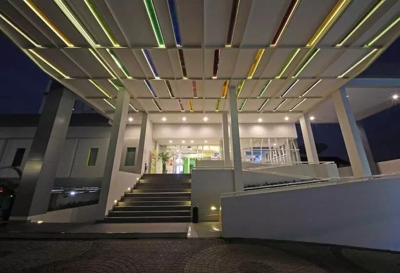 Pop! Hotel Kemang Jakarta