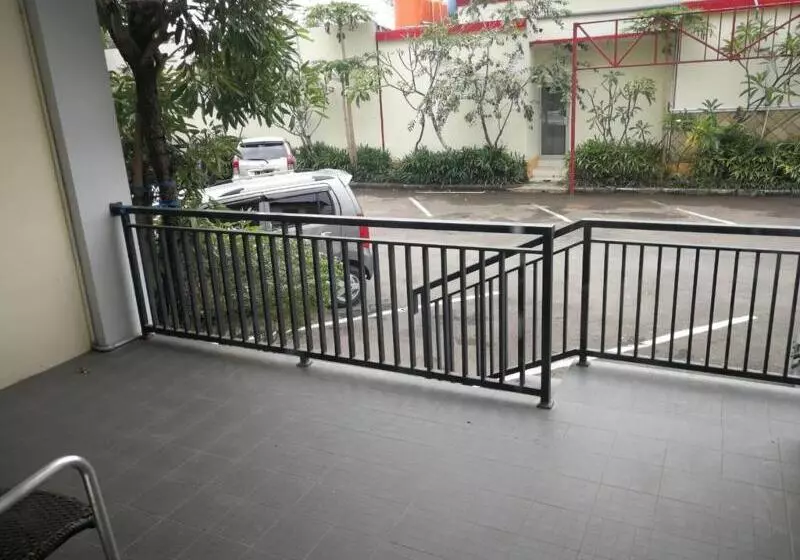 Parkside Mandarin Hotel Pekalongan