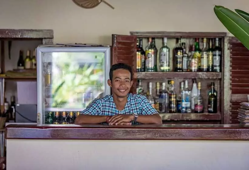 Отель Sambor Village