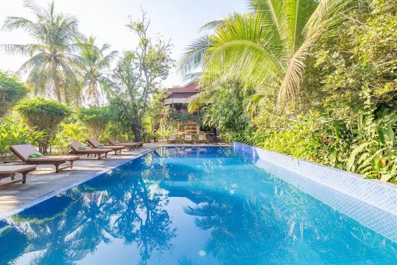 Отель Sambor Village