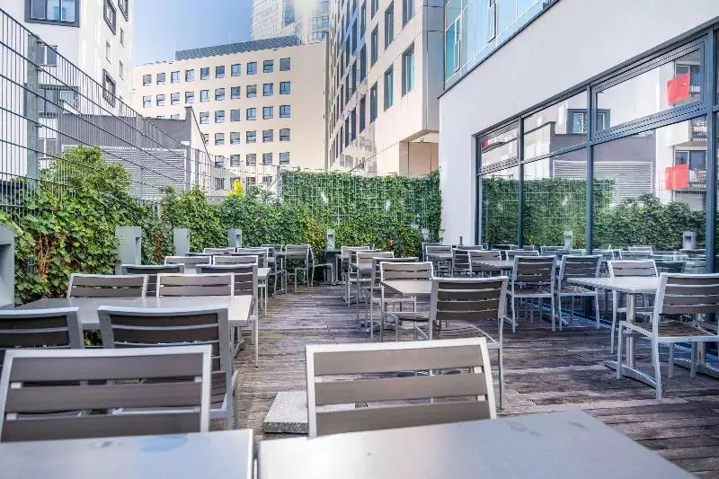 Leonardo Hotel Vienna Hauptbahnhof